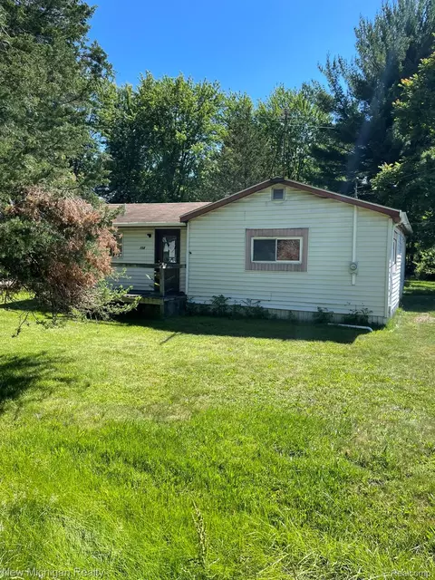 158 Norman St, Vassar, MI 48768