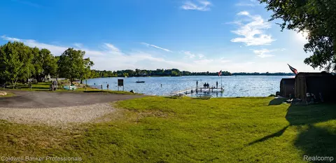 View/Area - 3182 Beechtree Ct, Orion, MI 48360 photo 1 of 1