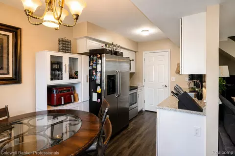 Kitchen - 3182 Beechtree Ct, Orion, MI 48360 photo 1 of 1