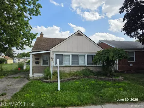 13346 Toepfer Rd, Warren, MI 48089