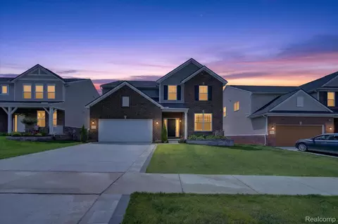 20983 Calabrese Dr, Lyon, MI 48178