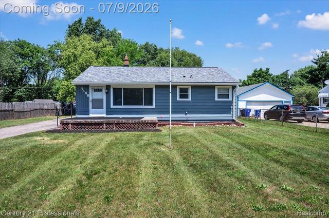 7168 Wedworth St, Waterford, MI 48327