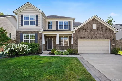 25811 Oberlin Blvd, Novi, MI 48374