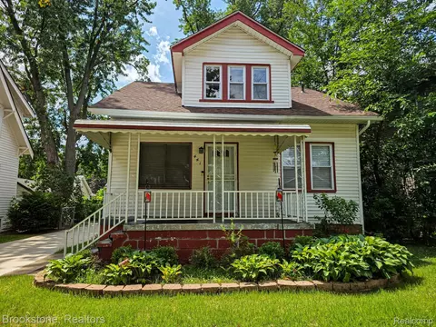 441 W Troy St, Ferndale, MI 48220