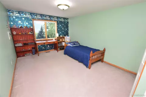 6476 Stonebrook Ln, Flint, MI 48433 photo 21