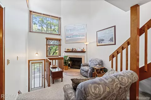 Living - 6605 Flushing Rd, Mount Morris, MI 48433 photo 1 of 2