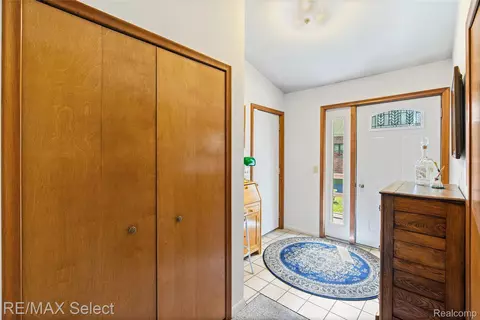 Entry Way - 6605 Flushing Rd, Mount Morris, MI 48433 photo 1 of 2