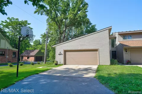 Exterior - 6605 Flushing Rd, Mount Morris, MI 48433 photo 1 of 6