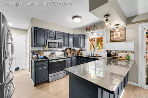 Kitchen - 6514 Luanne Dr, Mount Morris, MI 48433 photo 2 of 4
