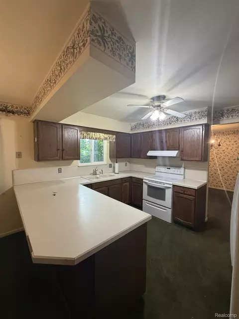 Kitchen - 2249 Belle Meade Dr, Davison, MI 48423 photo 1 of 2