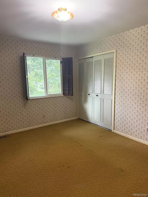 Bedroom - 2249 Belle Meade Dr, Davison, MI 48423 photo 3 of 4