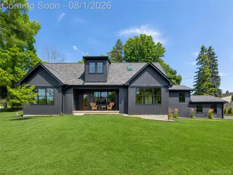 515 River St, Northville, MI 48167