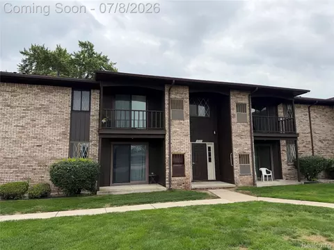 270 E 13 Mile Rd, Madison Heights, MI 48071
