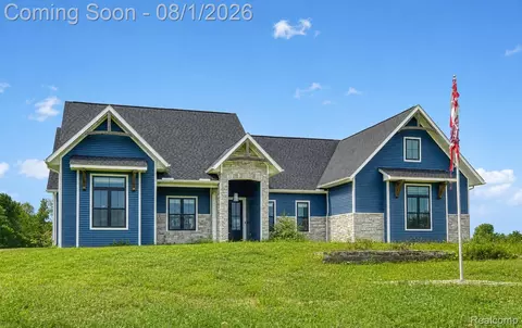 Exterior - 10645 Mark Dr, Dexter, MI 48130 photo 3 of 8