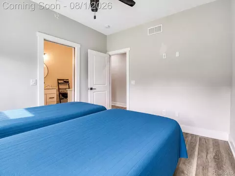 Bedroom - 10645 Mark Dr, Dexter, MI 48130 photo 4 of 6