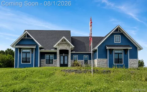 Exterior - 10645 Mark Dr, Dexter, MI 48130 photo 4 of 8
