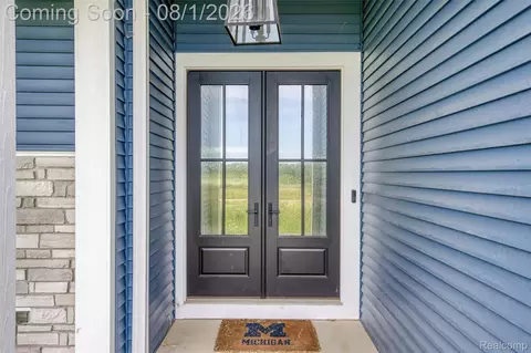 Exterior - 10645 Mark Dr, Dexter, MI 48130 photo 5 of 8