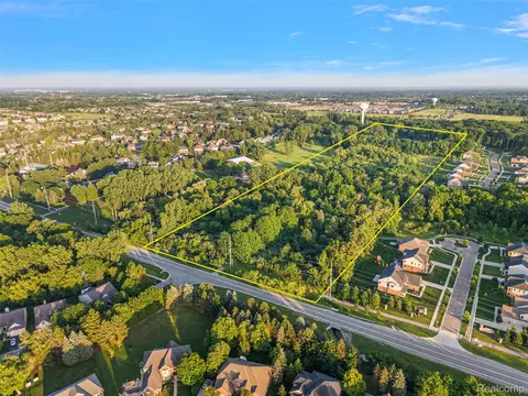 48151 6 Mile Rd, Northville, MI 48168