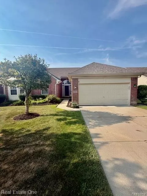 830 Woodhaven, Commerce, MI 48390