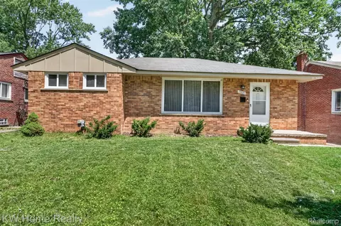 14620 Pearson St, Oak Park, MI 48237