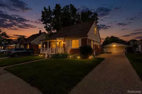 23254 Nona St, Dearborn, MI 48124