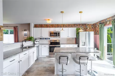1014 Meadow Dr, Davison, MI 48423 photo 16