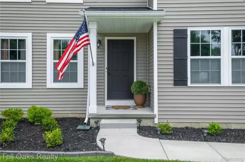 1014 Meadow Dr, Davison, MI 48423 photo 4