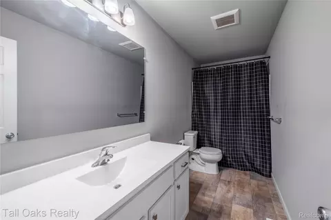 1014 Meadow Dr, Davison, MI 48423 photo 29