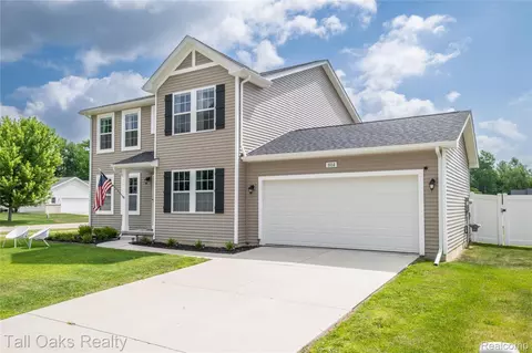 1014 Meadow Dr, Davison, MI 48423 photo 5