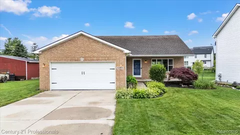 53611 County Line Rd, New Baltimore, MI 48047