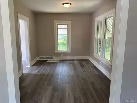 826 E Mount Morris St, Mount Morris, MI 48458 photo 21