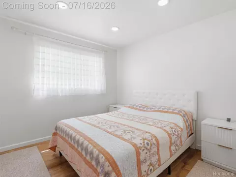 Bedroom - 3218 E 14 Mile Rd, Warren, MI 48092 photo 1 of 2