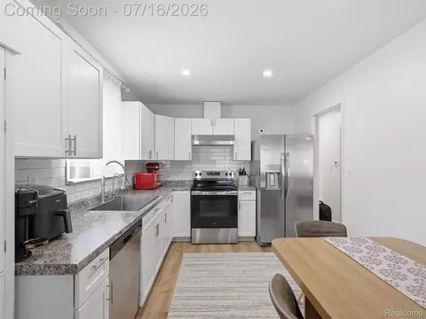 Kitchen - 3218 E 14 Mile Rd, Warren, MI 48092 photo 1 of 4