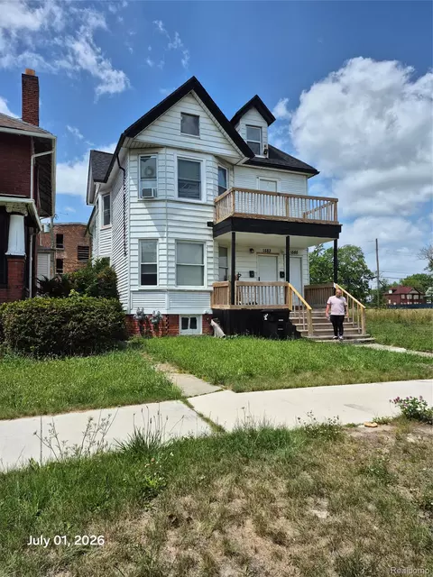 1583 Hurlbut St, Detroit, MI 48214