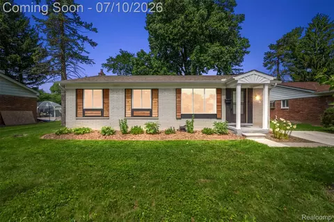 29815 Marshall St, Southfield, MI 48076