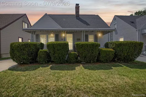 14618 Mulberry St, Southgate, MI 48195