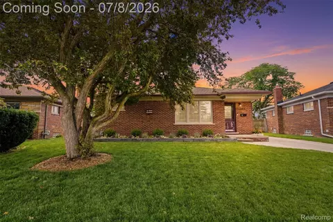 29971 Leona St, Garden City, MI 48135