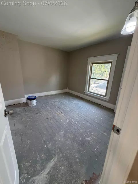 Bedroom - 808 Division St, Owosso, MI 48867 photo 4 of 4