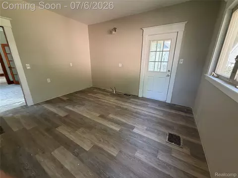 Other - 808 Division St, Owosso, MI 48867 photo 3 of 9