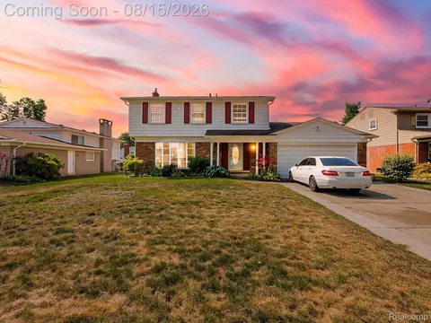 21131 Harvard Rd, Southfield, MI 48076