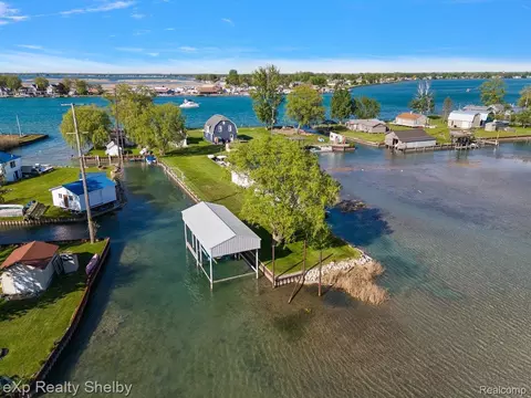 View/Area - 8395 N Channel - Harsens Is, Clay, MI 48001 photo 4 of 7