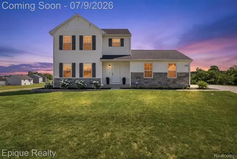 7269 Wildflower Ct, Grand Blanc, MI 48439