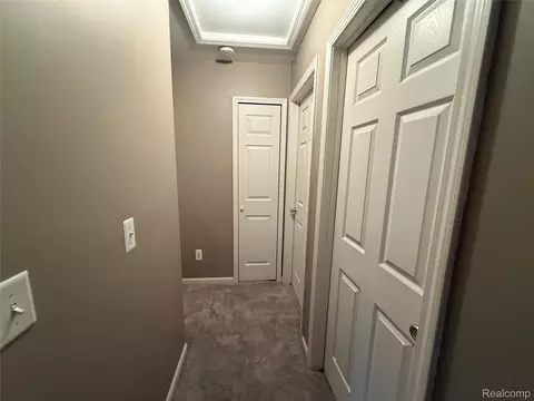 Entry Way - 488 Windy Blf, Flushing, MI 48433 photo 1 of 3