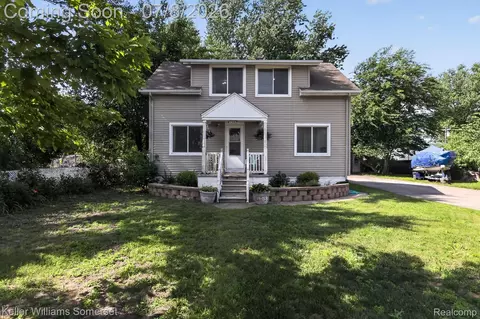 34718 Cherry Hill Rd, Westland, MI 48185