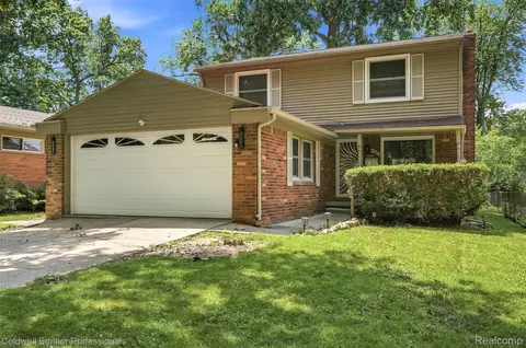 23821 Manistee St, Oak Park, MI 48237