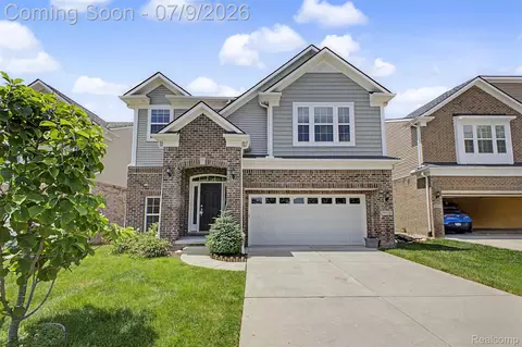 18729 Cumberland Ct, Northville, MI 48168