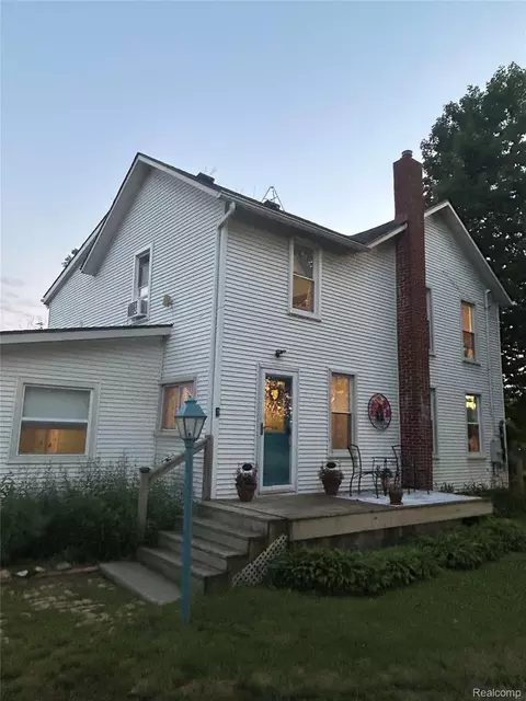 Exterior - 1285 S Cummings Rd, Davison, MI 48423 photo 5 of 23