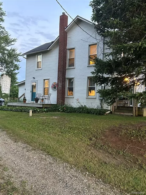 Exterior - 1285 S Cummings Rd, Davison, MI 48423 photo 10 of 23