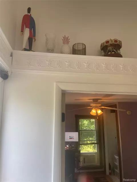 Entry Way - 1285 S Cummings Rd, Davison, MI 48423 photo 2 of 3