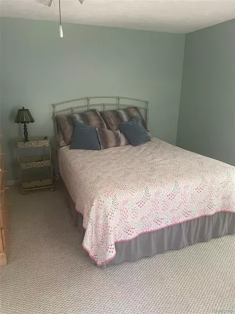 Bedroom - 1285 S Cummings Rd, Davison, MI 48423 photo 1 of 5